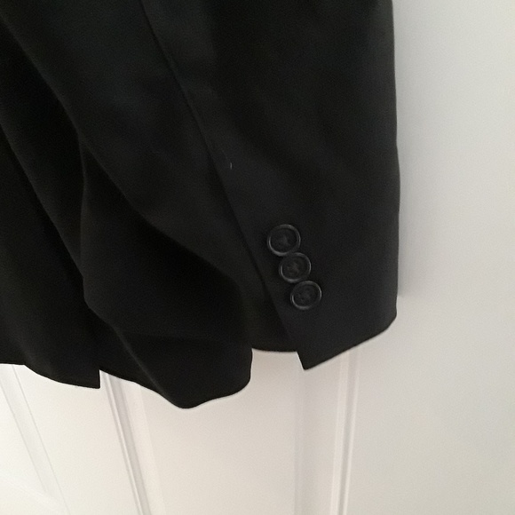 Synrgy black coat.. - Picture 2 of 6